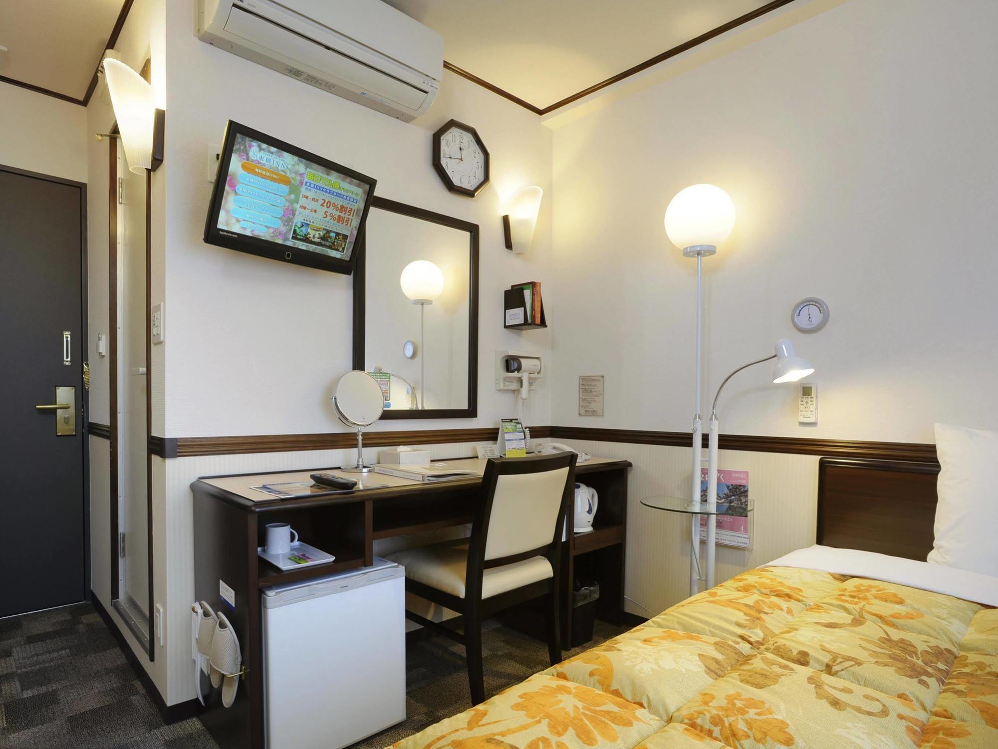 Toyoko Inn Jr Kobe Eki Kita Guchi Екстер'єр фото